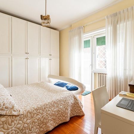 Colombo Penthouse Wi Fi Netflix Ac Hotel Rome Luaran gambar